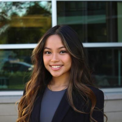 Headshot of CICS BS'24 student Jasmine Ngo