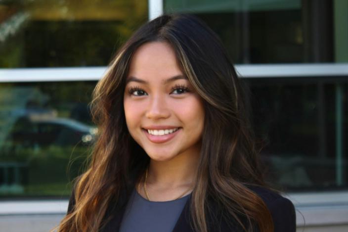 Headshot of CICS BS'24 student Jasmine Ngo