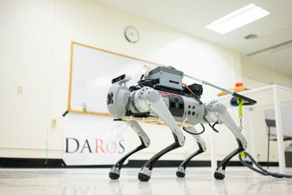 Robot guide dog